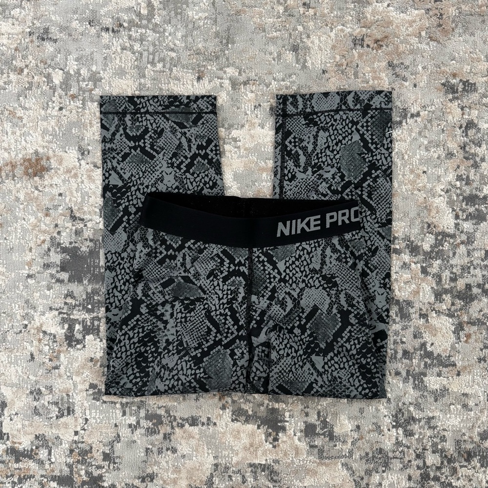 Nike Pro Snake Print Leggings